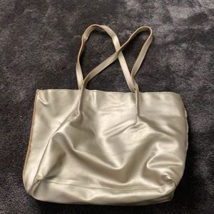 Champagne tote